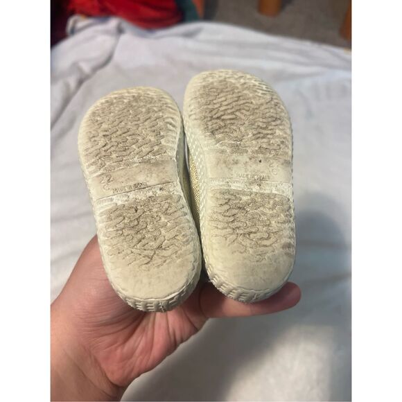 Cienta Gold Metallic Toddler Shoes Size 22C US Size 6/6.5 Toddler - Picture 13 of 13